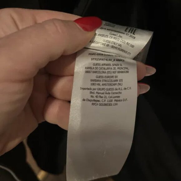 A warm winter jacket with Guess down filling - Picture 6 of 9